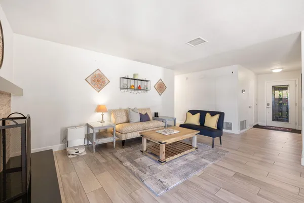 $3,800 | 42230 May Pen Road, Bermuda Dunes, CA 92203