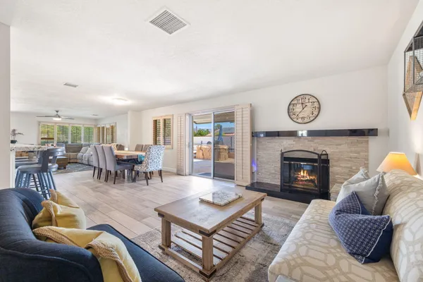 $3,800 | 42230 May Pen Road, Bermuda Dunes, CA 92203