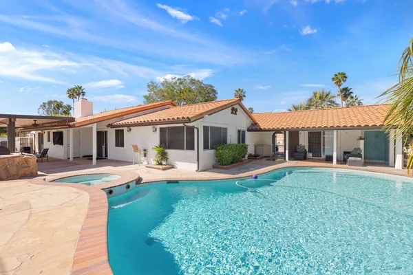 $3,800 | 42230 May Pen Road, Bermuda Dunes, CA 92203