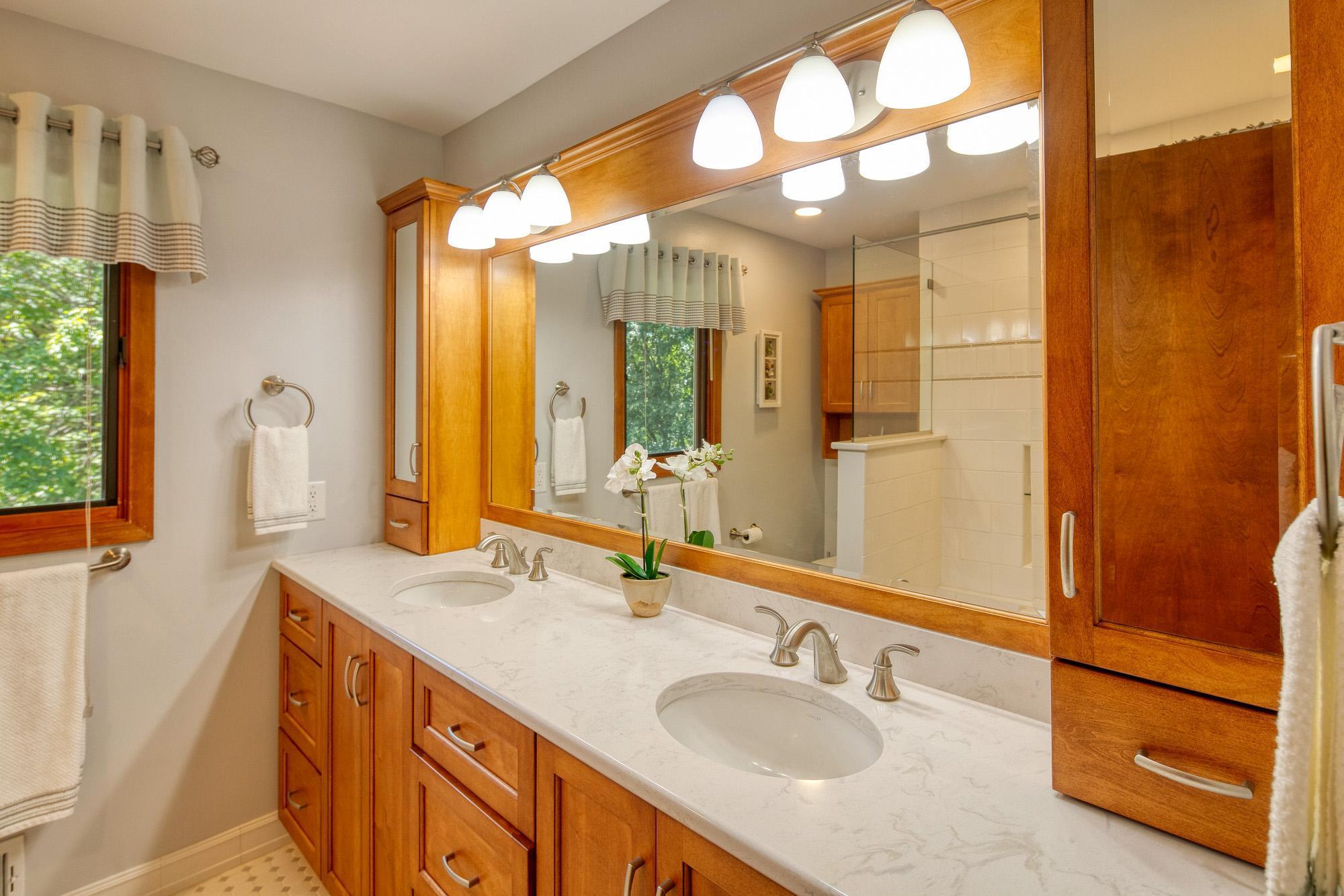 9866 Edgewood Road Bloomington, MN 55438 - Photo 23 of 50 Gallery Image 23