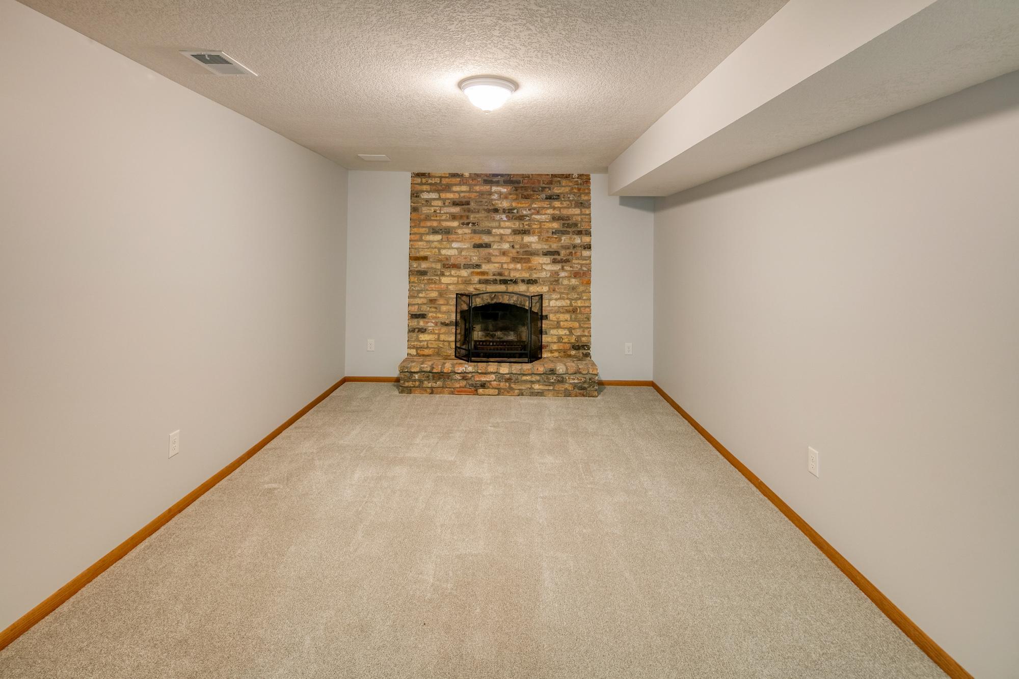 9866 Edgewood Road Bloomington, MN 55438 - Photo 33 of 50 Gallery Image 33