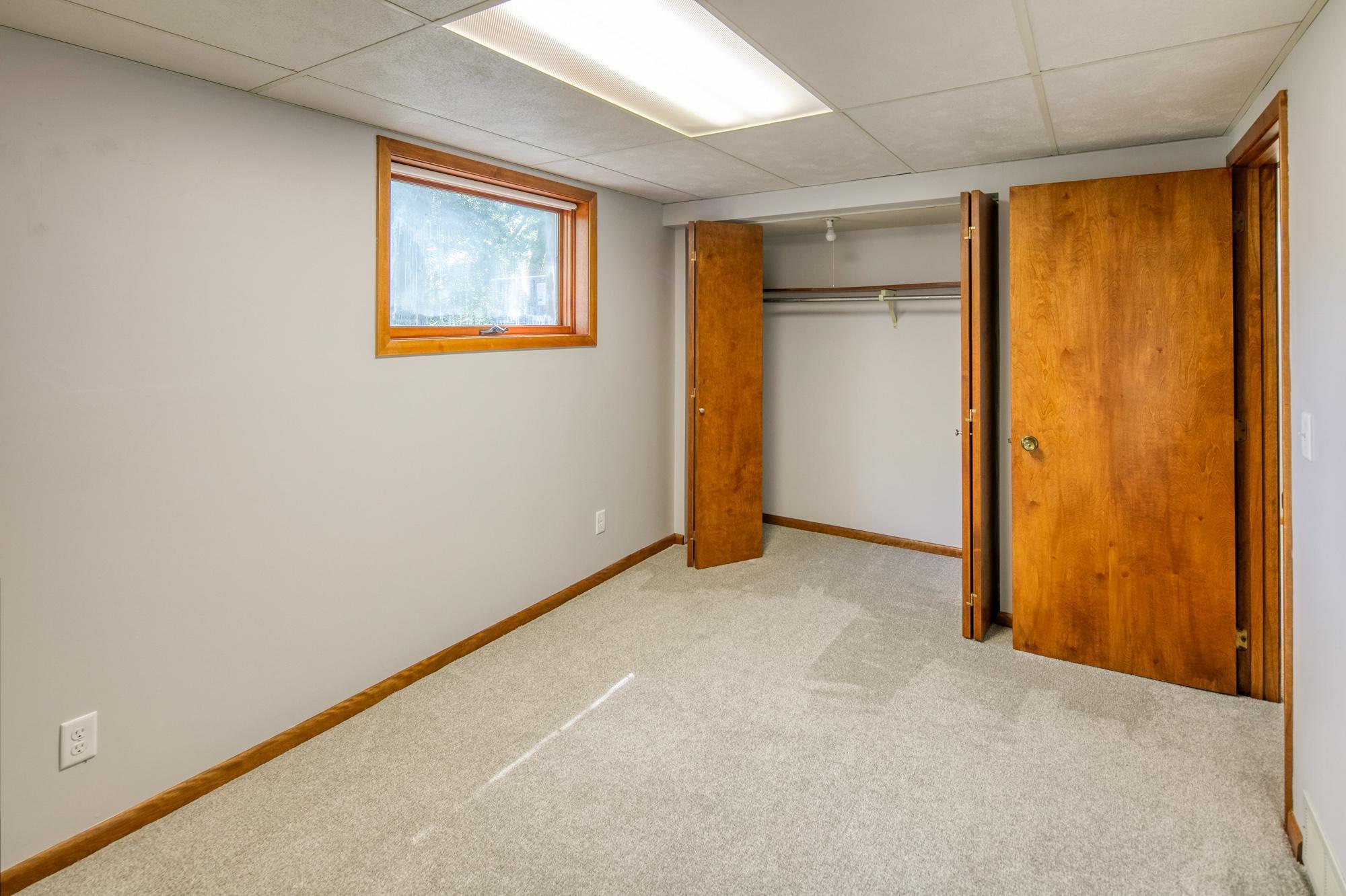 9866 Edgewood Road Bloomington, MN 55438 - Photo 36 of 50 Gallery Image 36