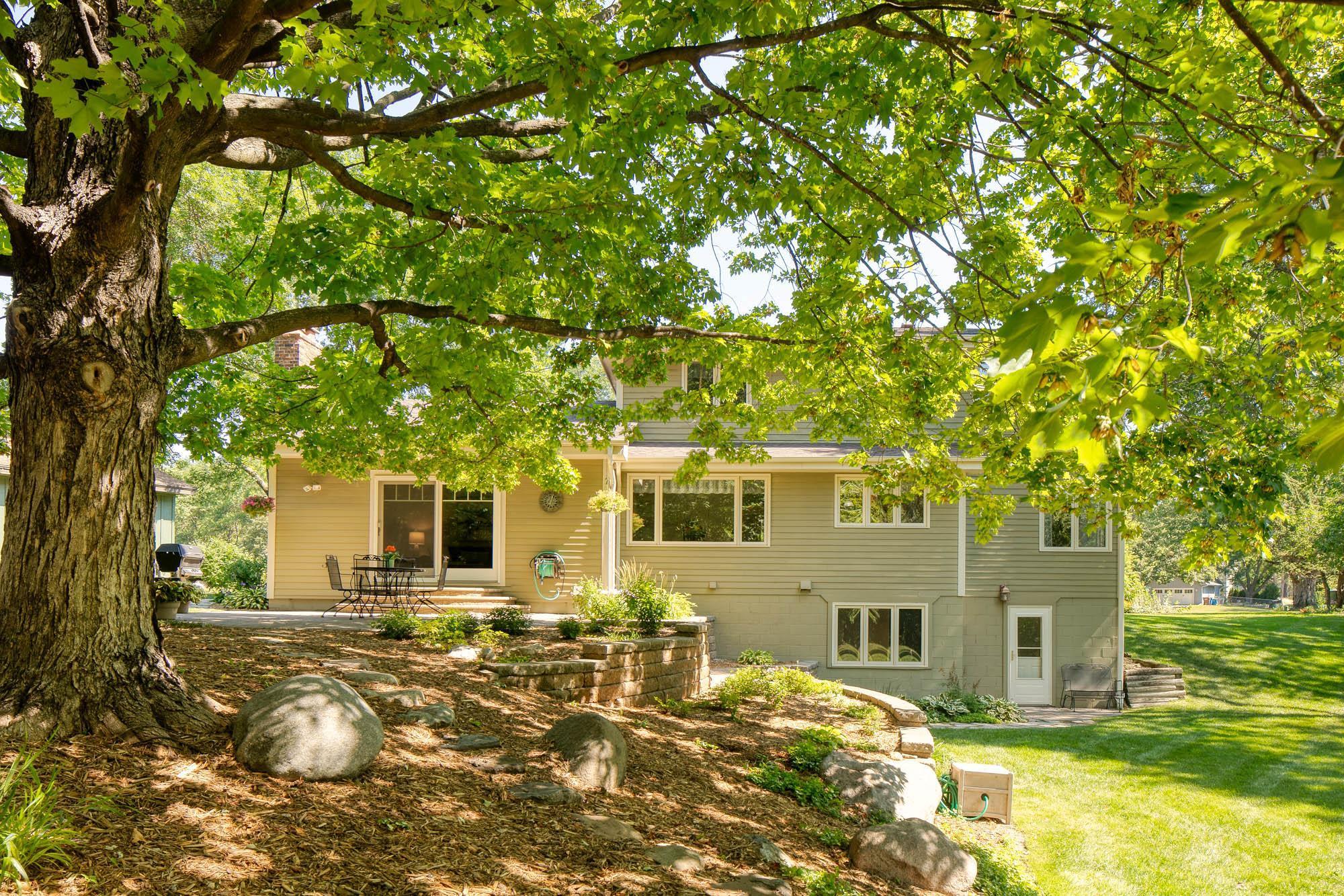 9866 Edgewood Road Bloomington, MN 55438 - Photo 41 of 50 Gallery Image 41