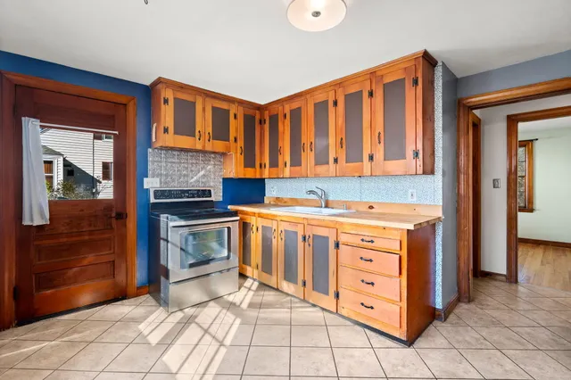 $405,000 | 404 Lincoln Street, South Portland, ME 04106