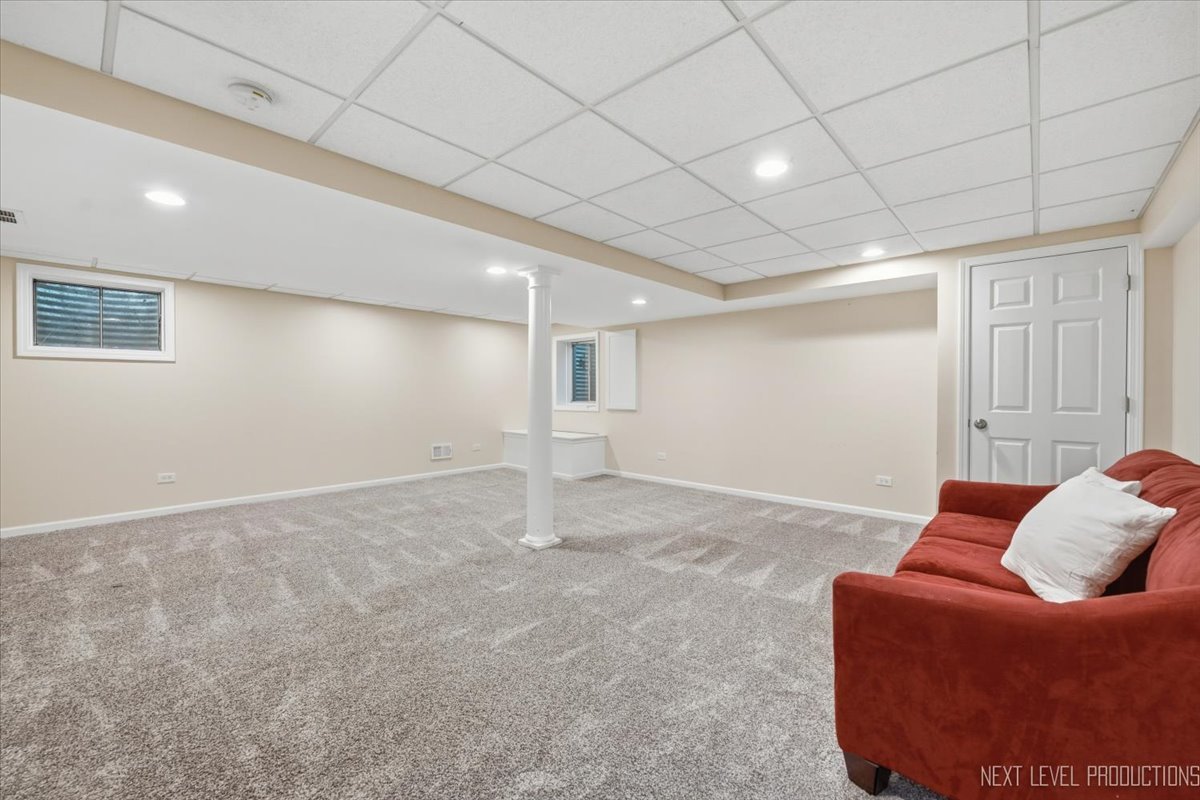 2712 Stockton Road Naperville, IL 60564 - Photo 17 of 43
