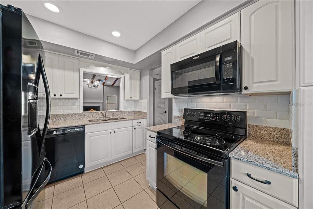 3824 Northeast 19th St Circle Ocala, FL 34470 - Photo 12 of 67