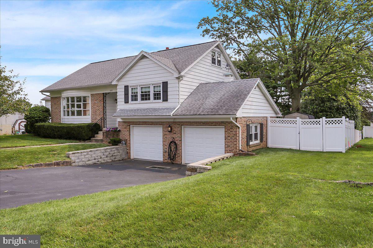 502 Mifflin Boulevard Reading, PA 19607 - Photo 2 of 28 Gallery Image 2