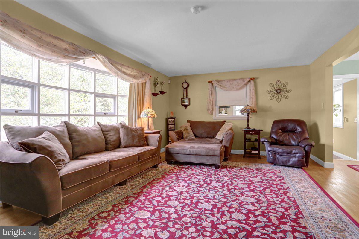 502 Mifflin Boulevard Reading, PA 19607 - Photo 3 of 28 Gallery Image 3