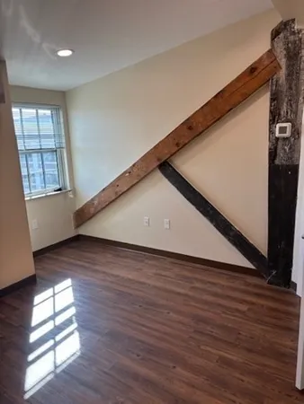 $1,975 | 19 Commercial Street, Unit 306, New Bedford, MA 02740