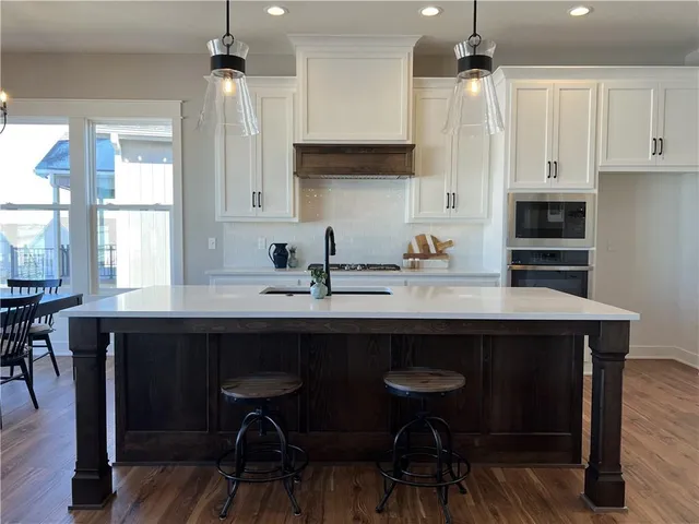 $580,000 | 1132 Southwest Whitby Drive, Lee's Summit, MO 64083