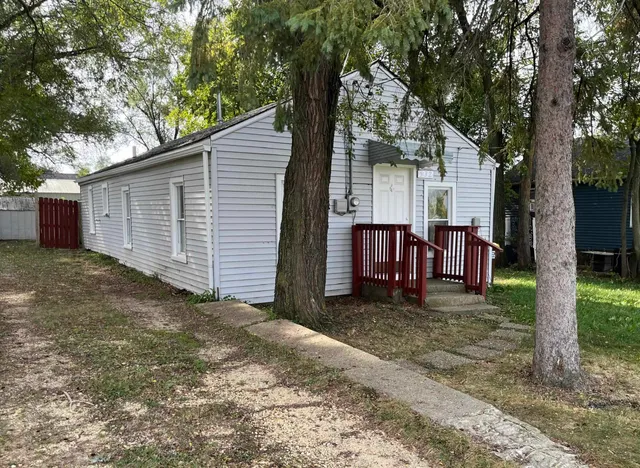 $150,000 | 532 Lathrop Terrace, South Beloit, IL 61080