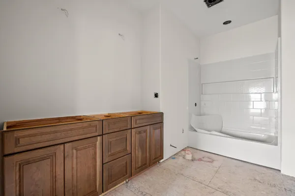 $935,000 | S63-w13464 Windsor Road, Muskego, WI 53150