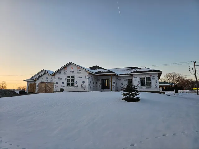 $950,000 | S63-w13464 Windsor Road, Muskego, WI 53150