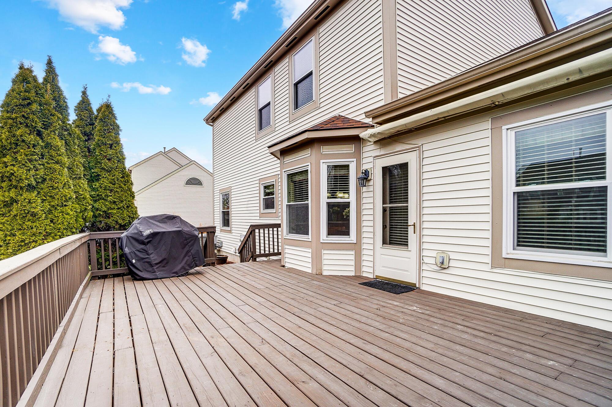 5337 Sutter Home Road Hilliard, OH 43026 - Photo 63 of 72 Power retractable awning adds shade to your deck on those sunny days!