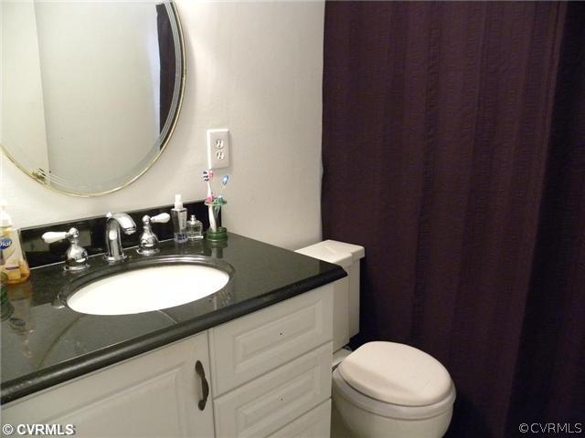 3324 Turner Road Chesterfield, VA 23832 - Photo 10 of 12 Other - Hall bath with granite vanity.
