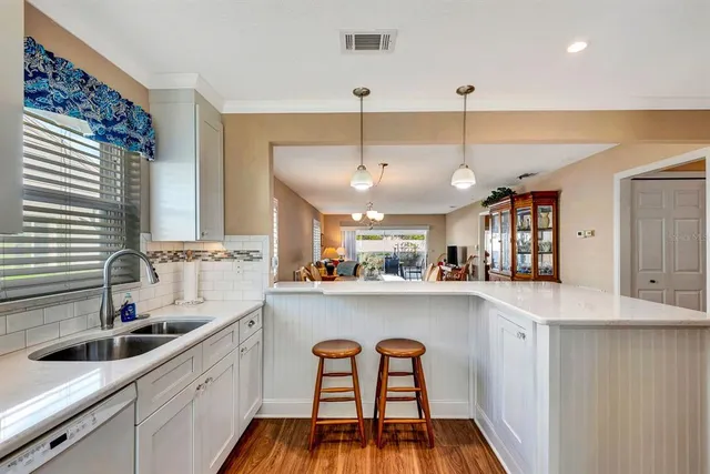 $339,900 | 9421 Kingston Drive, Bradenton, FL 34210