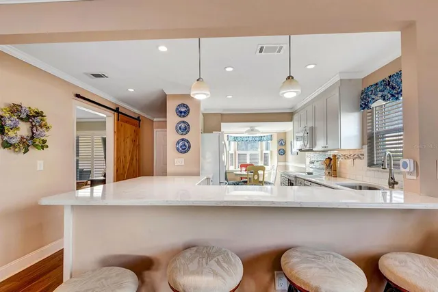 $339,900 | 9421 Kingston Drive, Bradenton, FL 34210