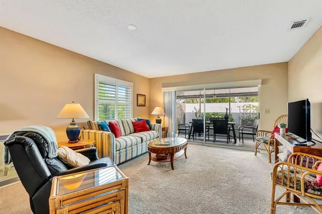 $339,900 | 9421 Kingston Drive, Bradenton, FL 34210