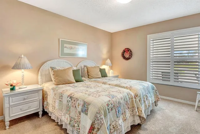 $339,900 | 9421 Kingston Drive, Bradenton, FL 34210