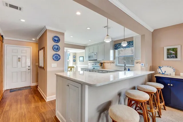 $339,900 | 9421 Kingston Drive, Bradenton, FL 34210