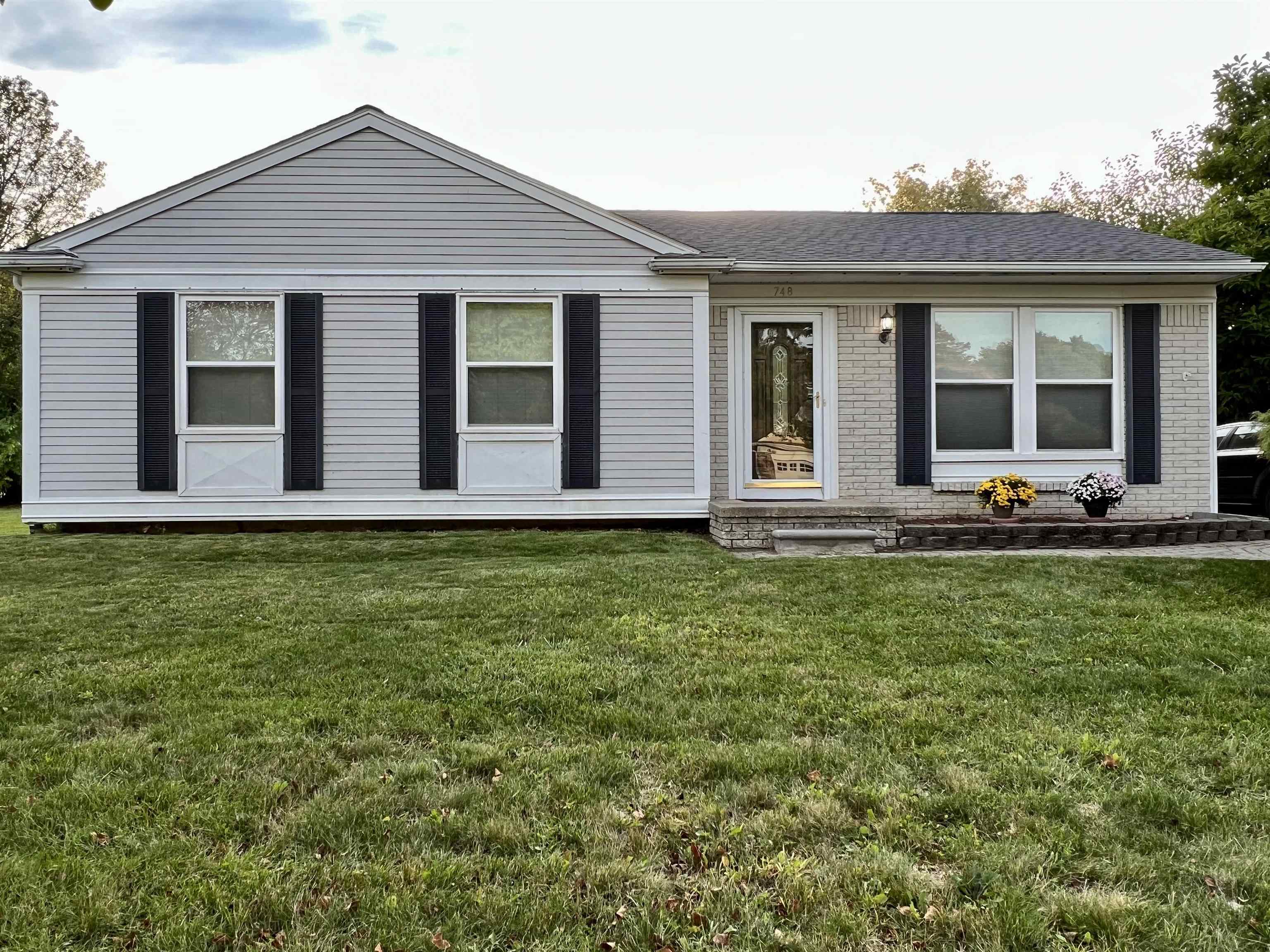 748 Bolinger Street Rochester Hills, MI 48307 - Photo 1 of 34