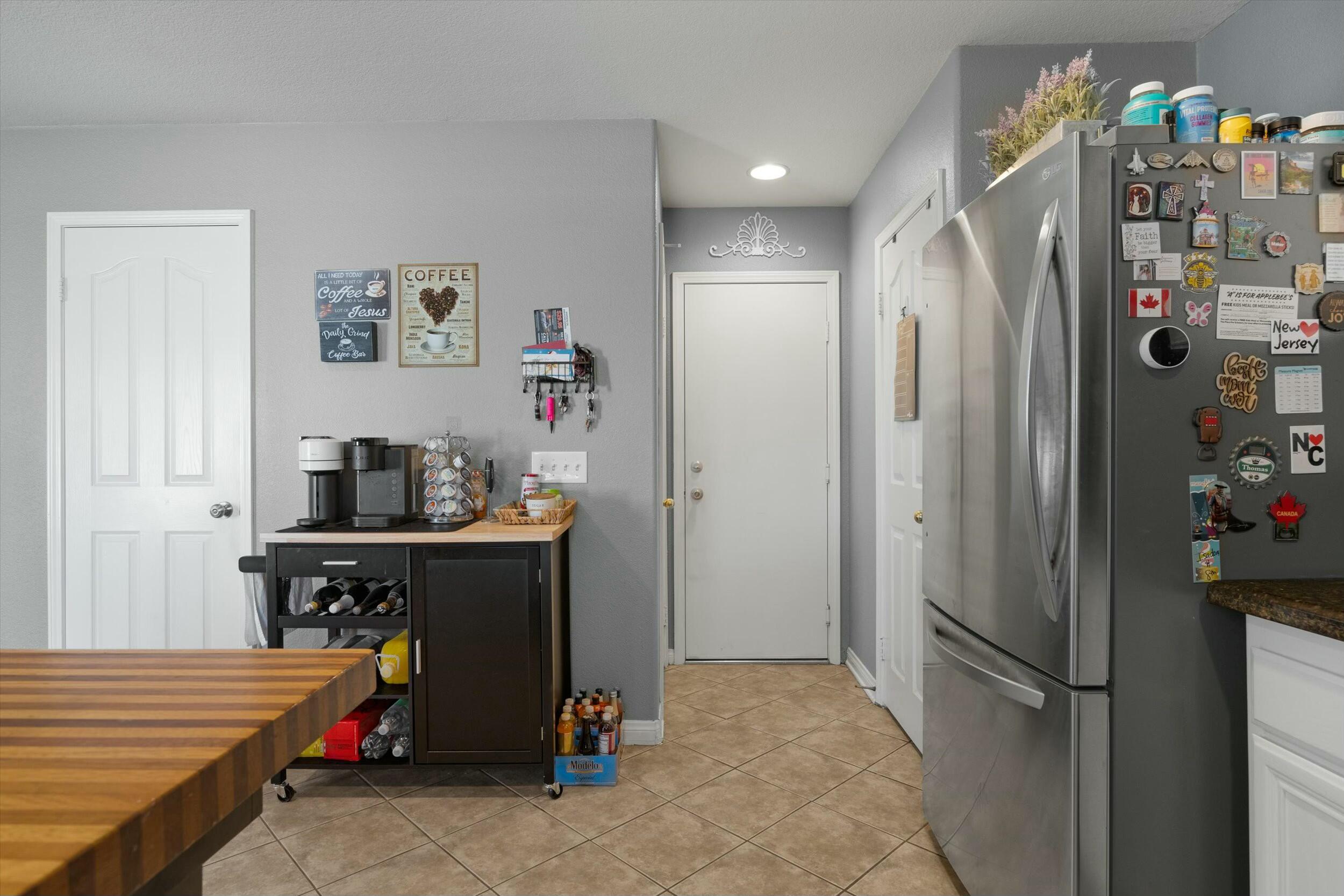 137 Asusena Drive Palmdale, CA 93550 - Photo 15 of 42 tempImagesJ2HKa