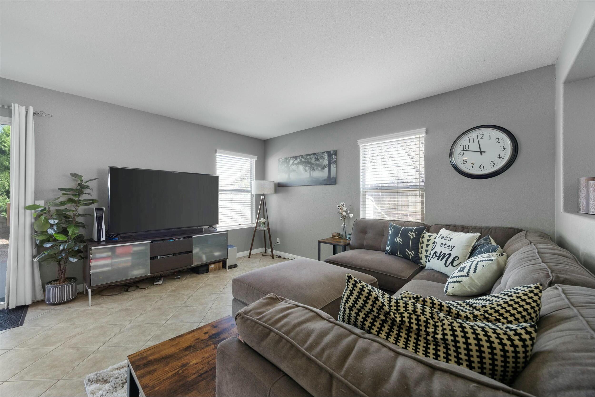 137 Asusena Drive Palmdale, CA 93550 - Photo 6 of 42 tempImage7zP3Ez