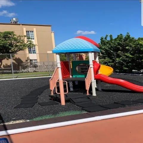 $1,850 | 5122 Northwest 79th Avenue, Unit 305, Doral, FL 33166