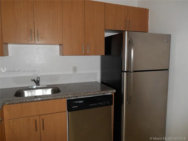 $1,850 | 5122 Northwest 79th Avenue, Unit 305, Doral, FL 33166