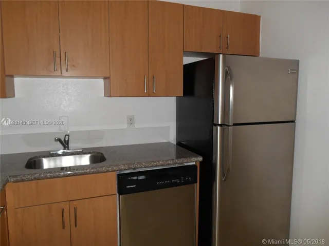 $1,850 | 5122 Northwest 79th Avenue, Unit 305, Doral, FL 33166