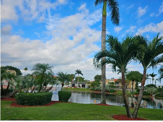 $1,850 | 5122 Northwest 79th Avenue, Unit 305, Doral, FL 33166