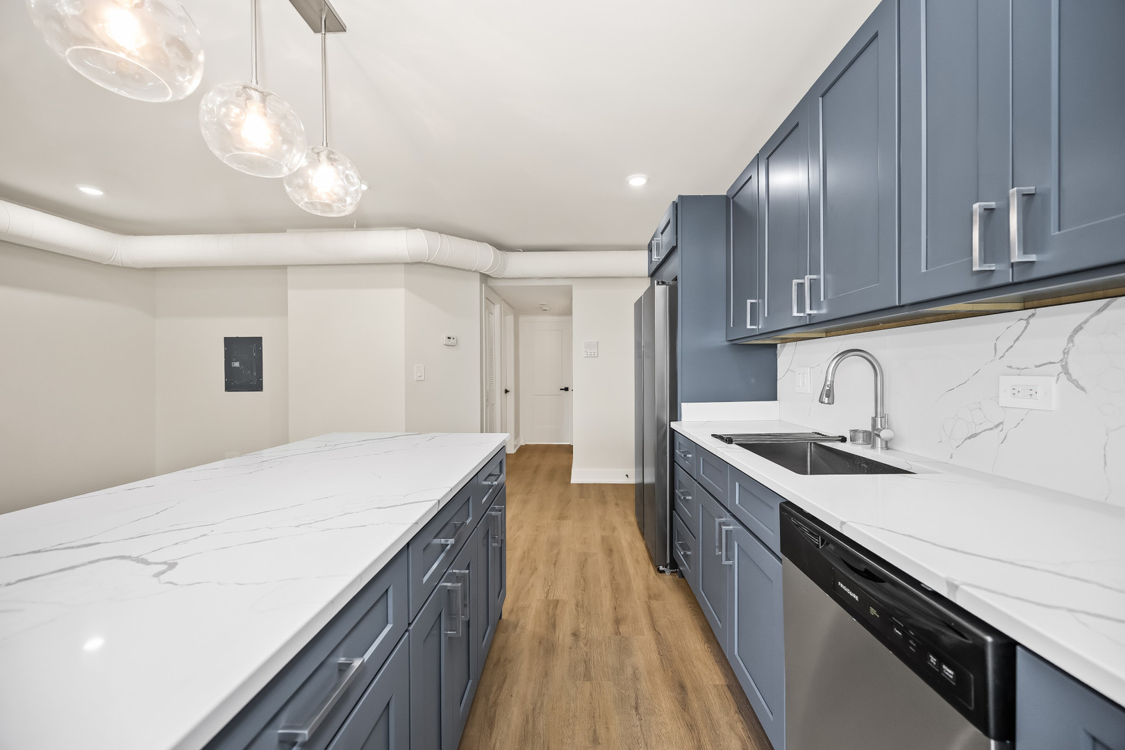 10217 Dearlove Road, Unit 301 Glenview, IL 60025 - Photo 6 of 16