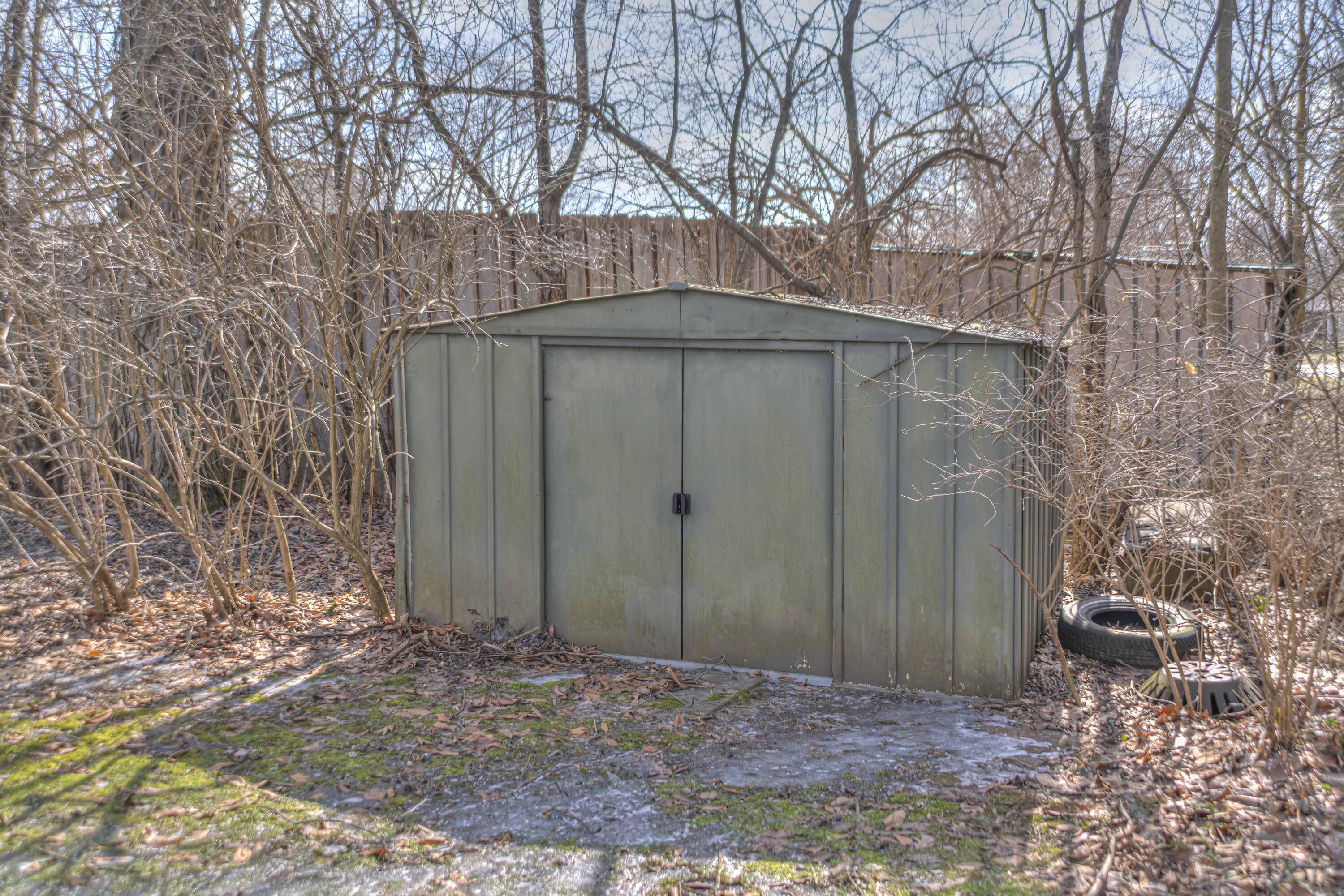 1833 Probert Road Jackson, MI 49203 - Photo 31 of 40 1833 Probert Rd 16