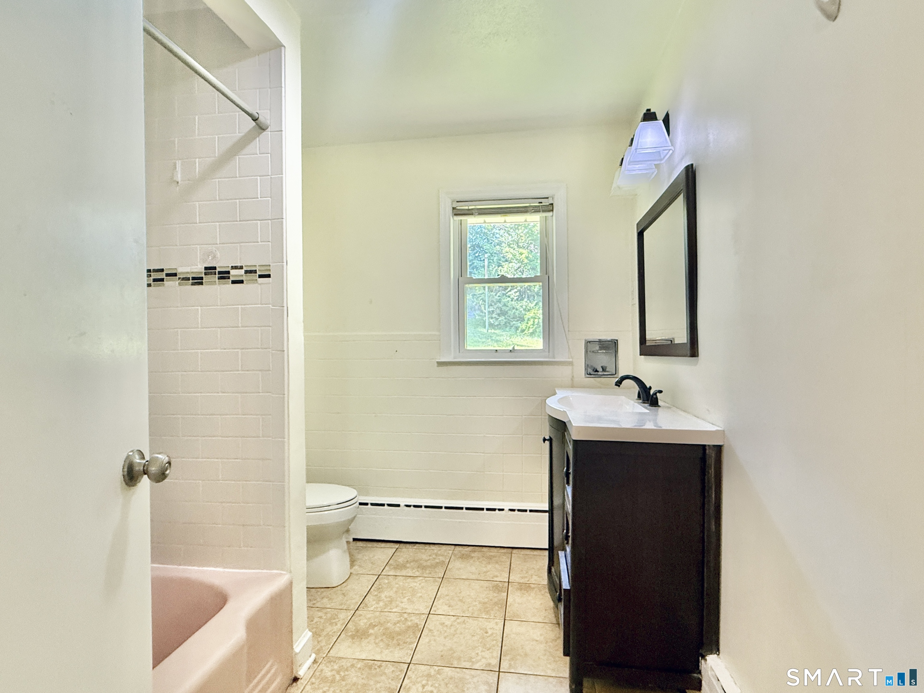 2326 Old Town Road Bridgeport, CT 06606 - Photo 18 of 33