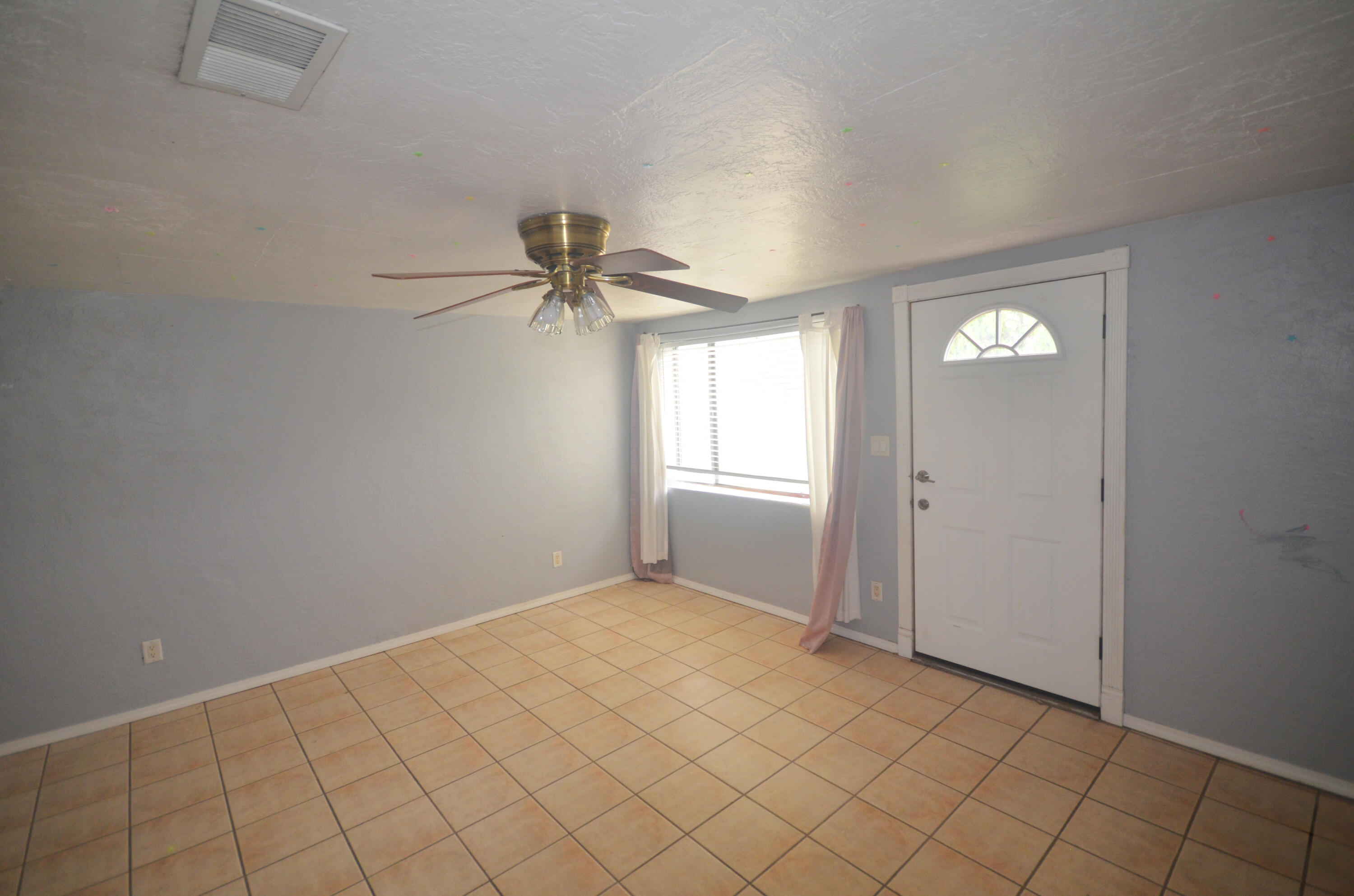 1401 Santa Rosa Avenue Southwest Albuquerque, NM 87105 - Photo 11 of 28 Gallery Image 11