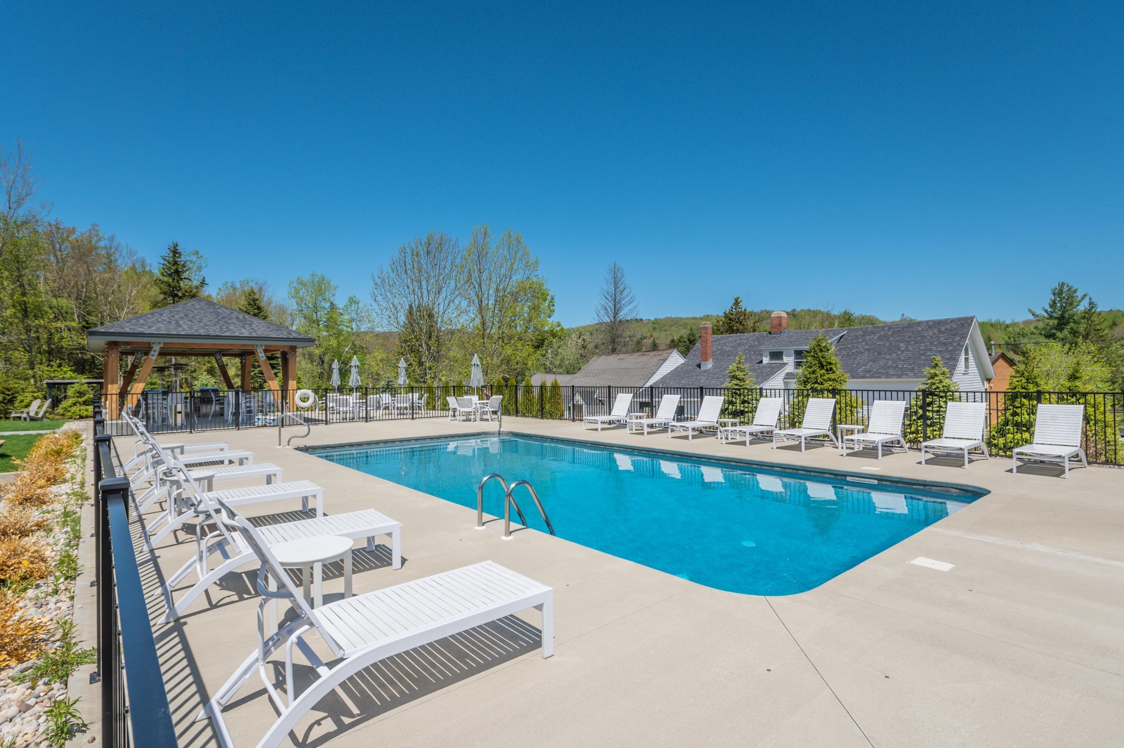 8 J Northbrook Village Road, Unit C32 West Dover, VT 05356 - Photo 23 of 35