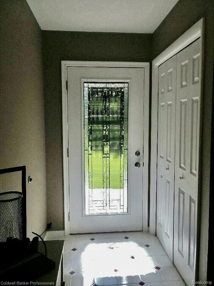 7440 Dilley Road Davisburg, MI 48350 - Photo 13 of 45 Front Door.jpg