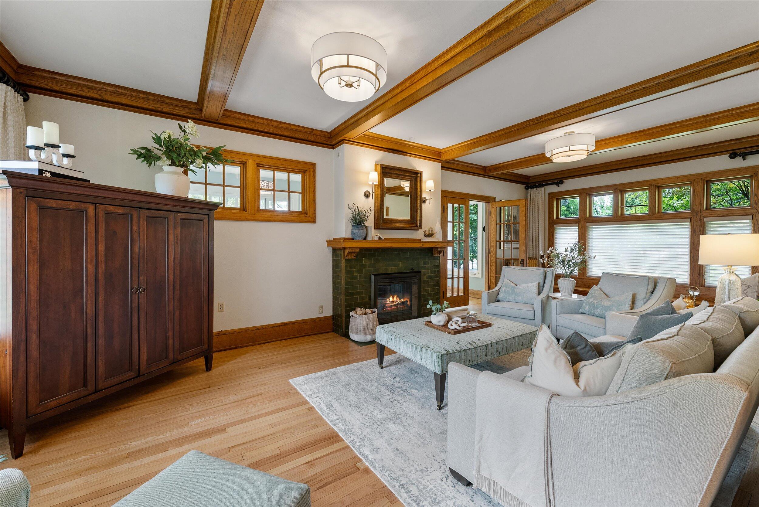 N69W6507 Bridge Road Cedarburg, WI 53012 - Photo 17 of 98 Living Room