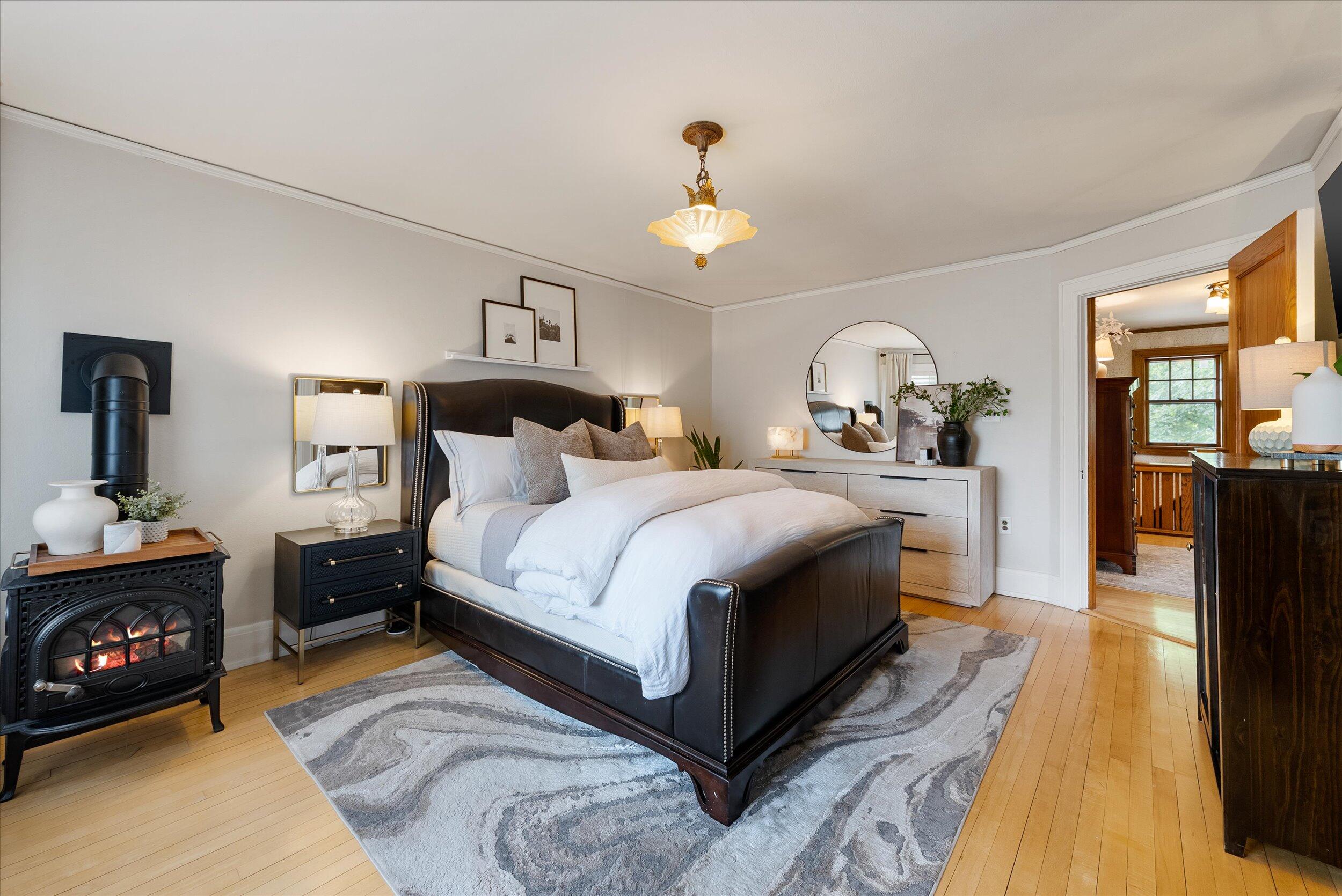 N69W6507 Bridge Road Cedarburg, WI 53012 - Photo 27 of 98 Primary Bedroom