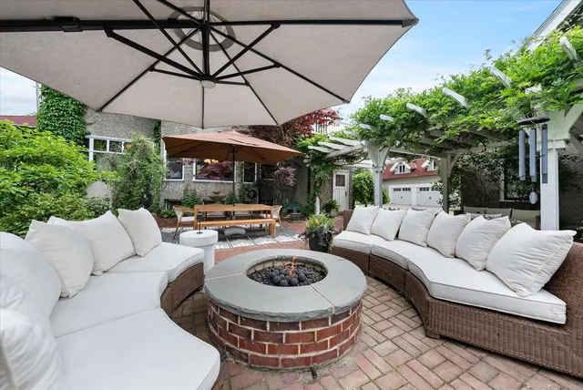 $2,275,000 | N69W6507 Bridge Road, Cedarburg, WI 53012