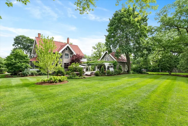 $2,275,000 | N69W6507 Bridge Road, Cedarburg, WI 53012