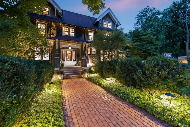 $2,275,000 | N69W6507 Bridge Road, Cedarburg, WI 53012