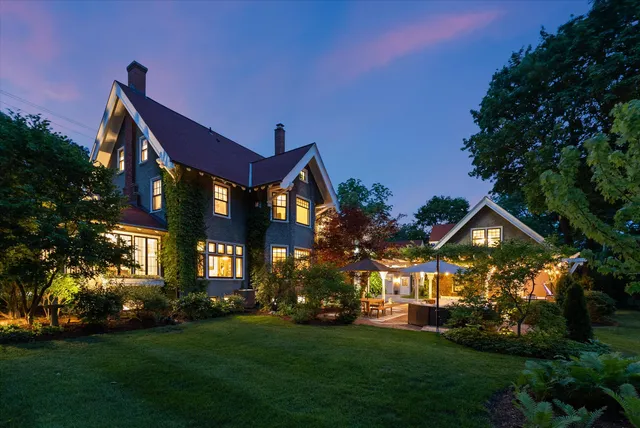 $2,275,000 | N69W6507 Bridge Road, Cedarburg, WI 53012