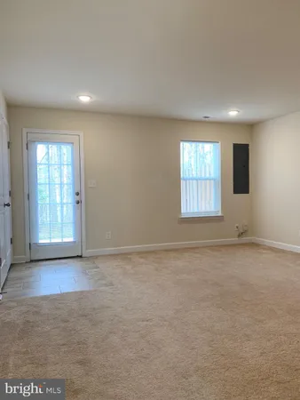 $2,500 | 62 Andrews Place, Fredericksburg, VA 22405