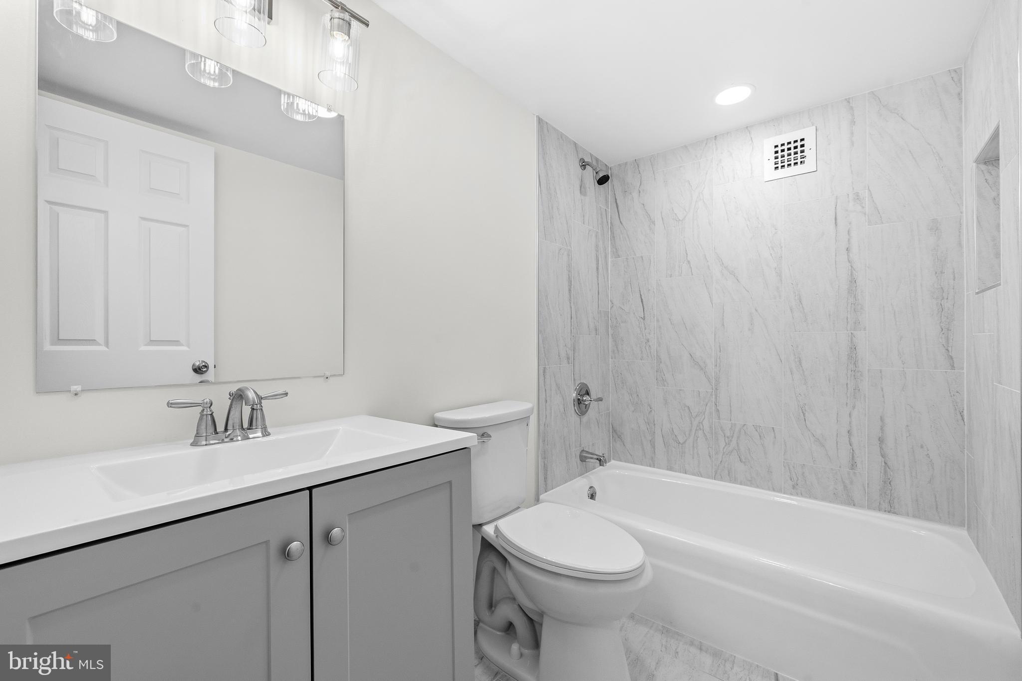 700 7th Street Southwest, Unit 126 Washington, DC 20024 - Photo 15 of 37