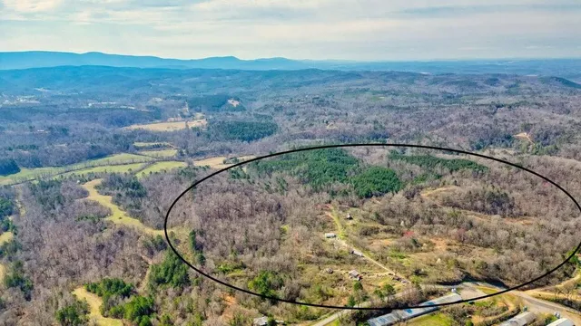 $1,100,000 | 989 Irwin Mill Road Southeast, Fairmount, GA 30139