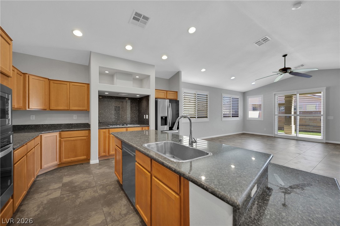 960 Rue Grand Paradis Lane Henderson, NV 89011 - Photo 9 of 44