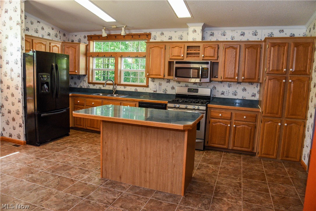 4374 Austin Road Geneva, OH 44041 - Photo 8 of 35