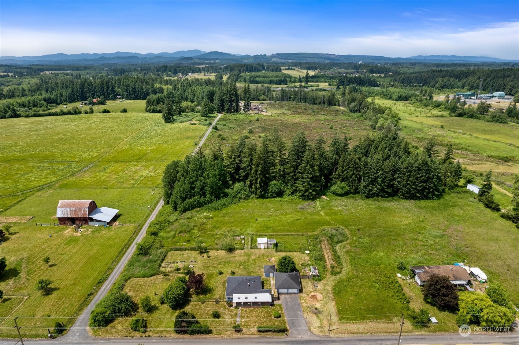 340 Meier Road Winlock, WA 98596 - Photo 5 of 26 a view of a city