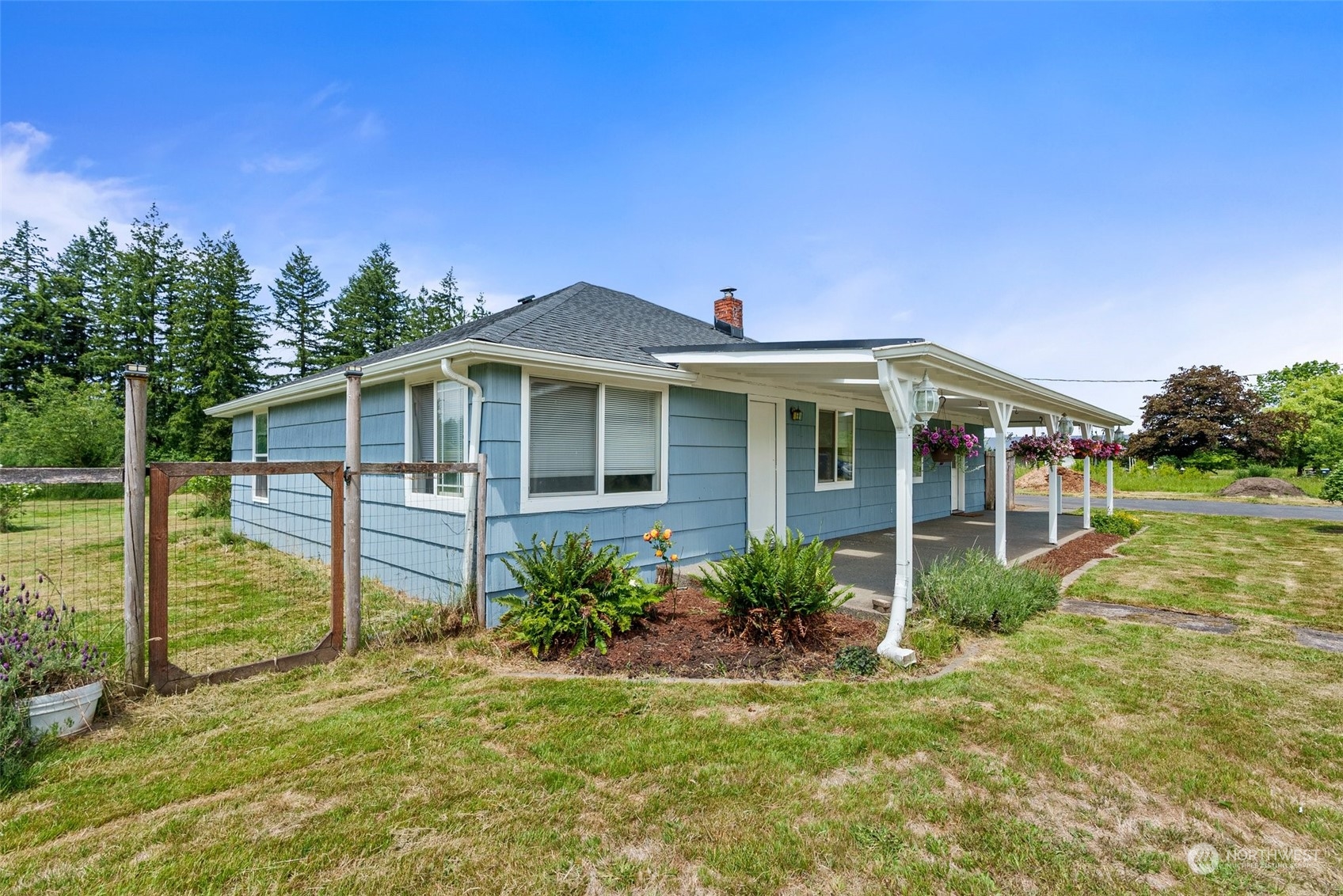 340 Meier Road Winlock, WA 98596 - Photo 6 of 26 a front view of a house with a yard